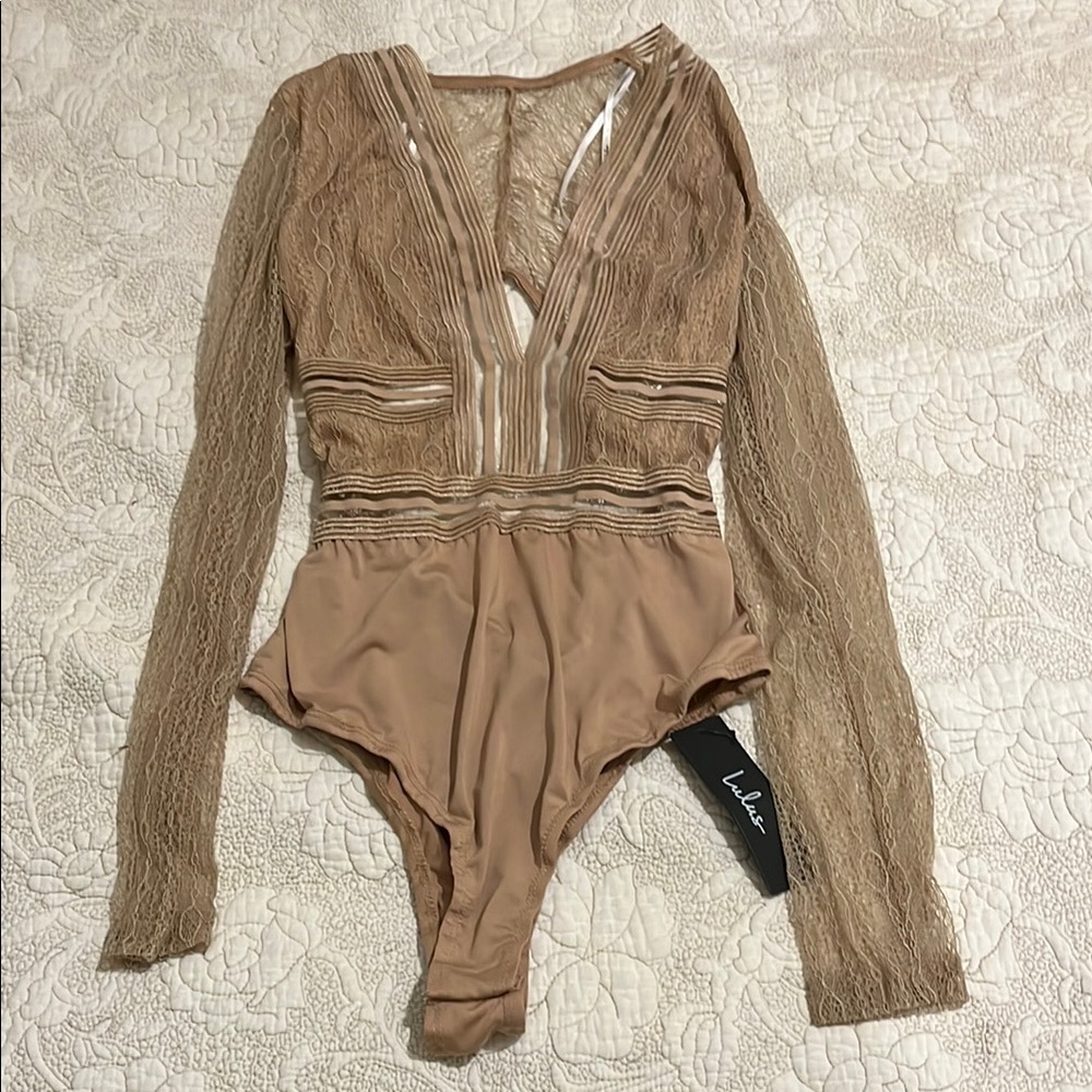 Lulu's Tan Lace Long Sleeve Bodysuit